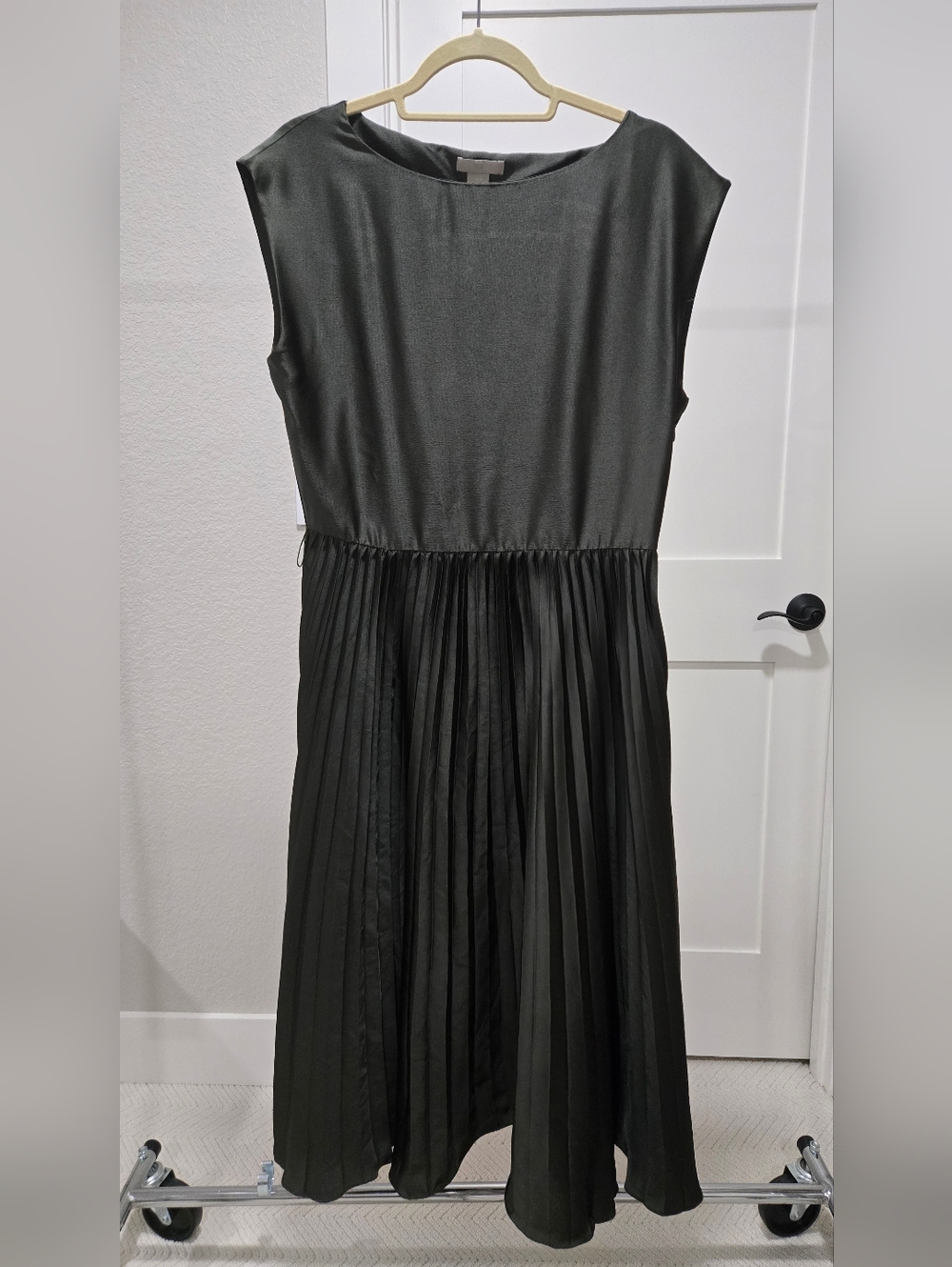 H&M Green Satin Pleated Skirt Midi Dress